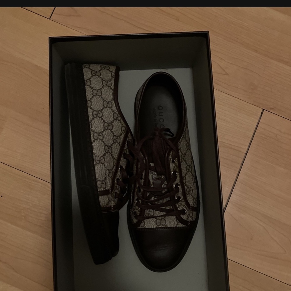 Gucci 8.5 monogram shoes us 10-10.5 fro men